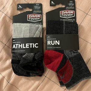 NWT Darn Tough Socks